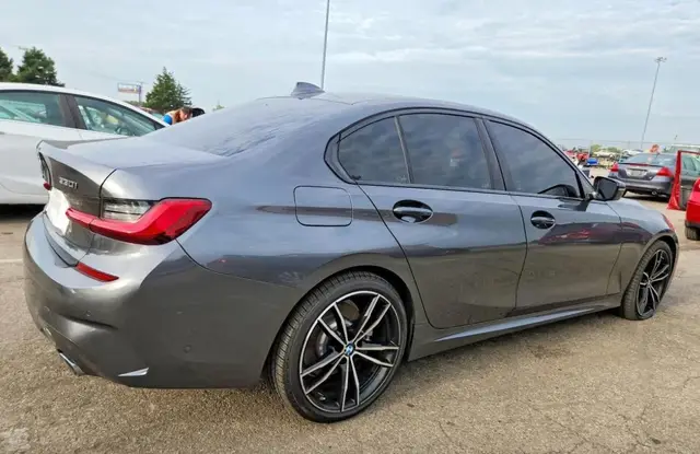 BMW 330XI 2 2019