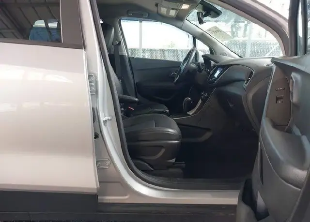 CHEVROLET TRAX LT 2022