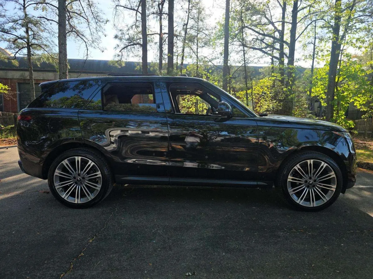 LAND ROVER RANGE ROVER SPORT SE 2023