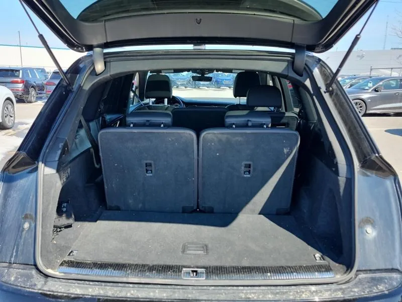 AUDI Q7 KOMFORT 2022