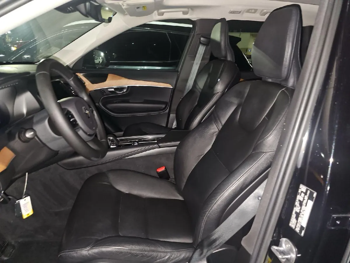 VOLVO XC90 RECHARGE T8 PLUS 2023