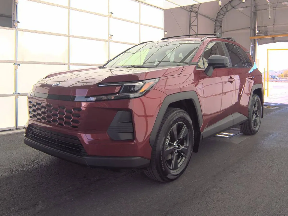 TOYOTA RAV4 HYBRID LE 2026