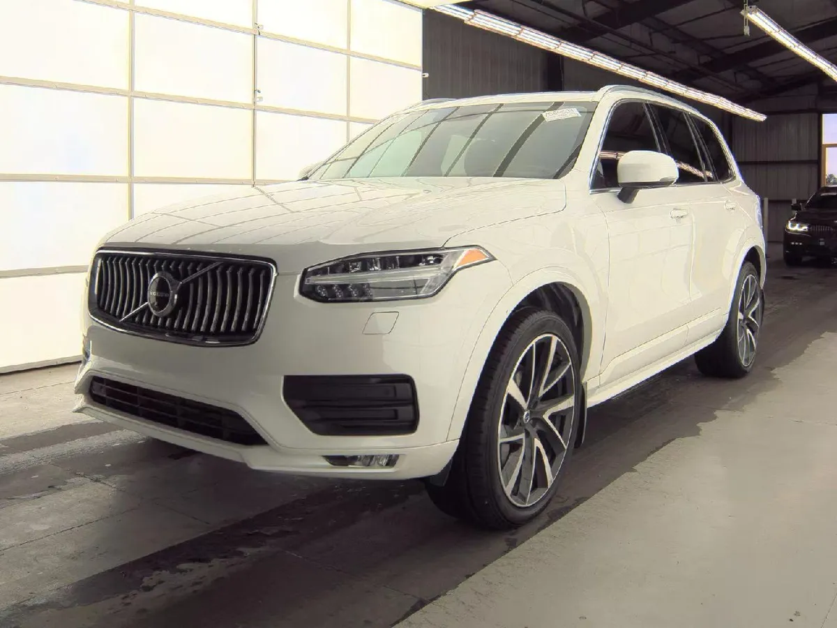 VOLVO XC90 T6 MOMENTUM 7 2022