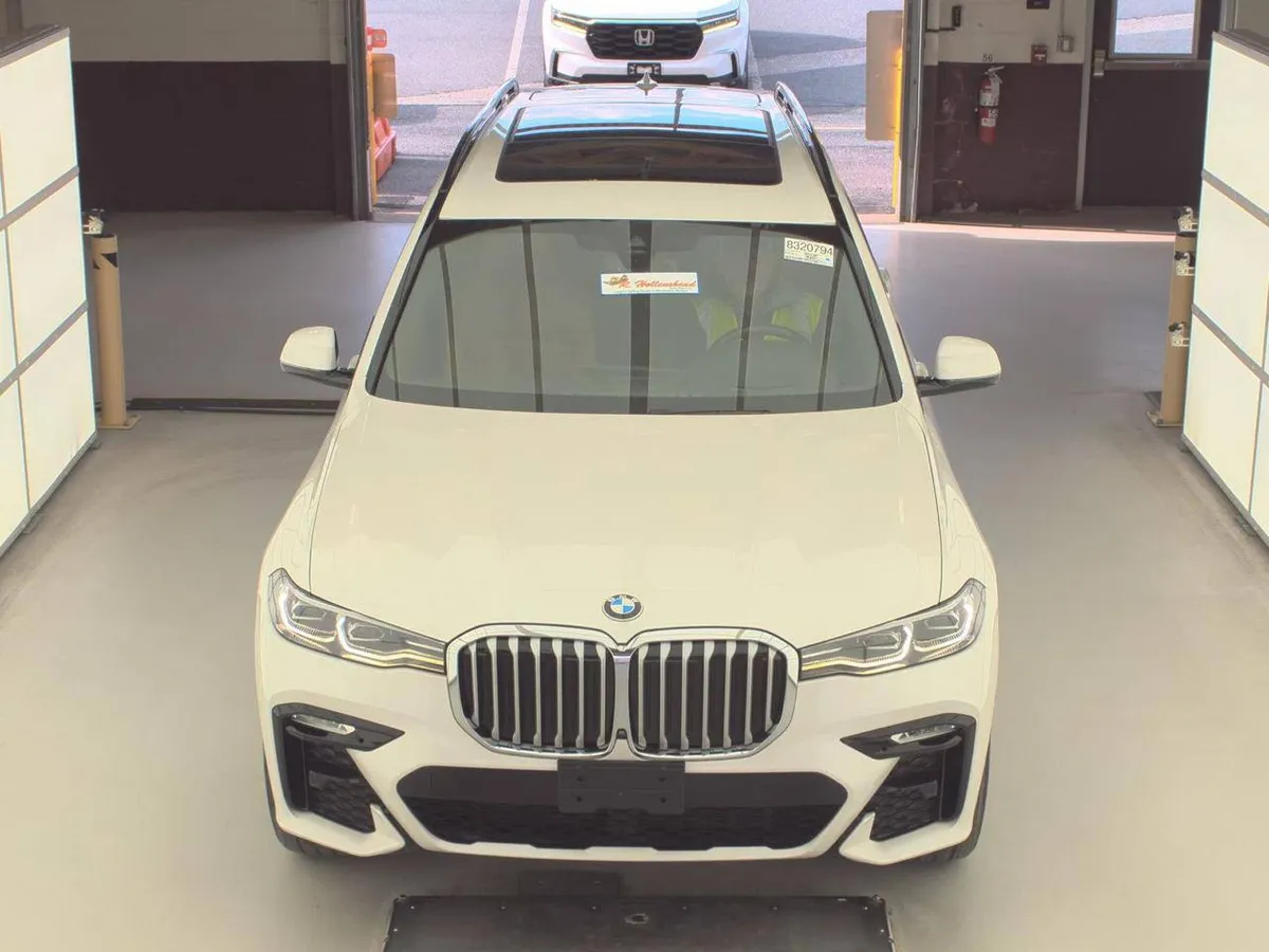 BMW X7 SPORTS ACTIVITY VEHICLE 2022