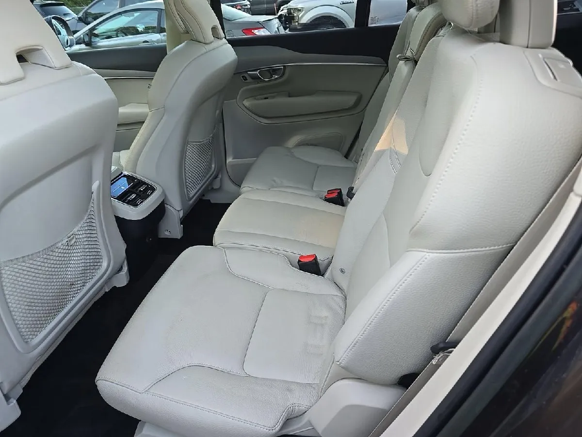 VOLVO XC90 B5 CORE 7 2023