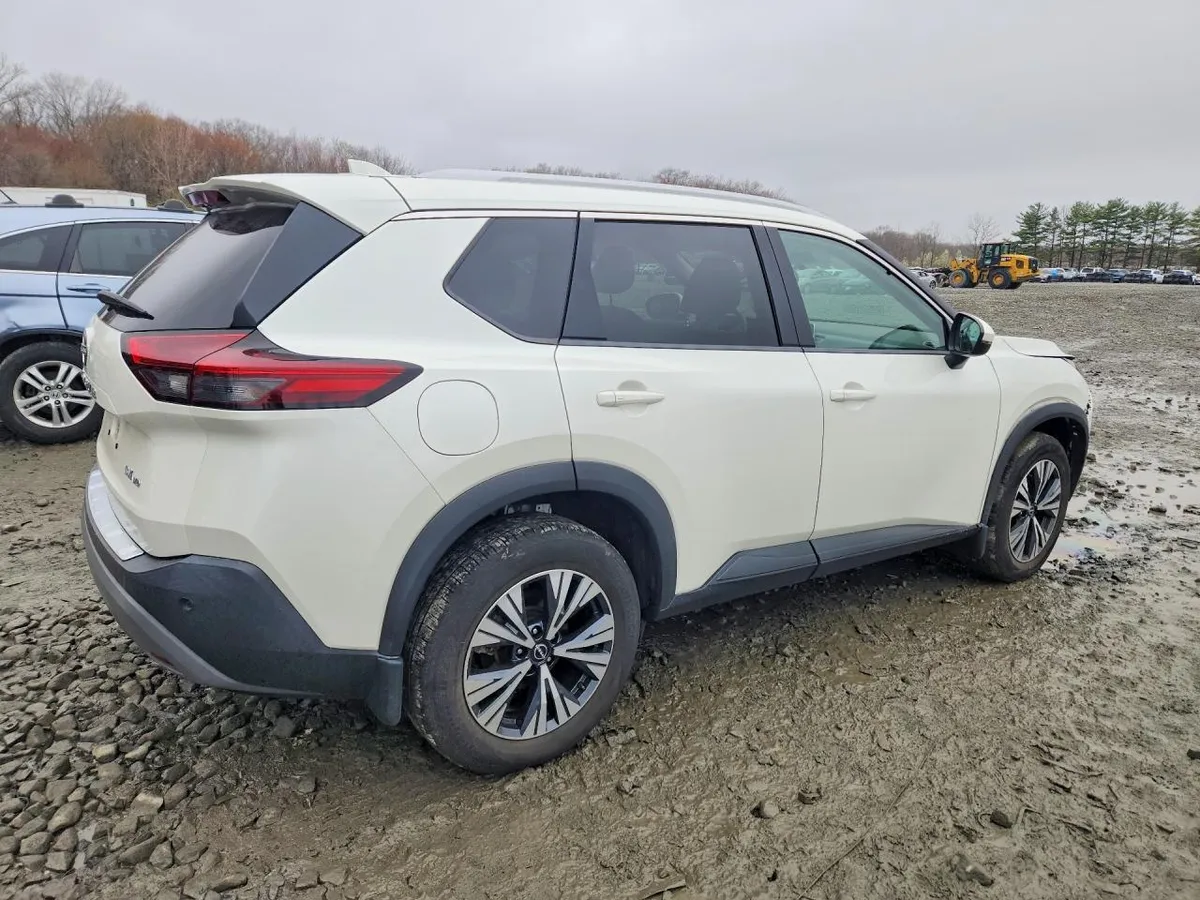 NISSAN ROGUE SV 2023