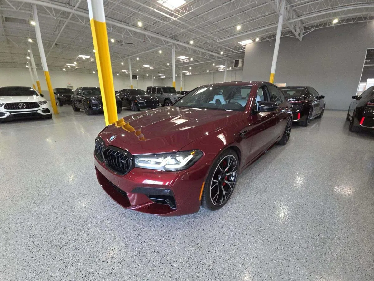 BMW M5 SEDAN 2023