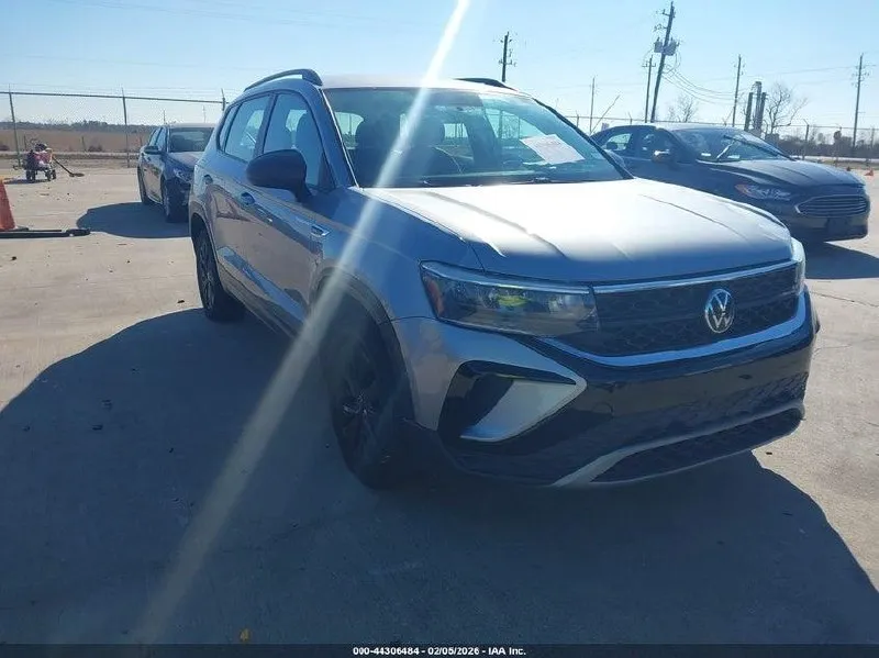 VOLKSWAGEN TAOS 2022