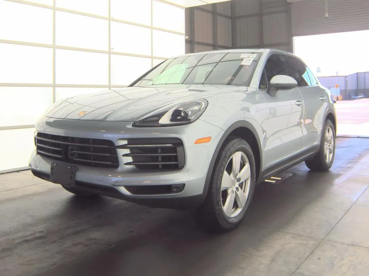 PORSCHE CAYENNE 2023