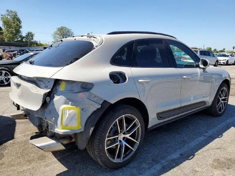 PORSCHE MACAN 2022