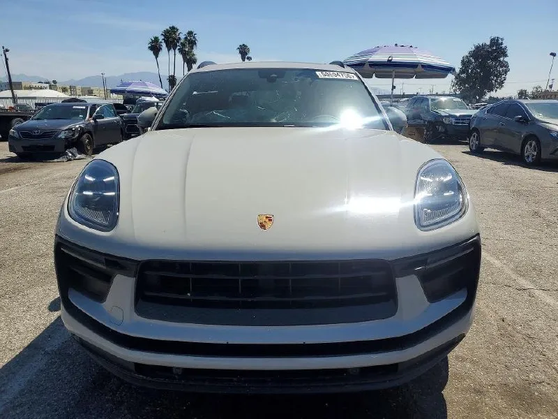 PORSCHE MACAN 2022