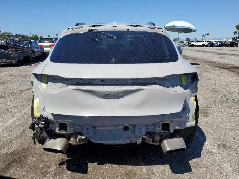 PORSCHE MACAN 2022