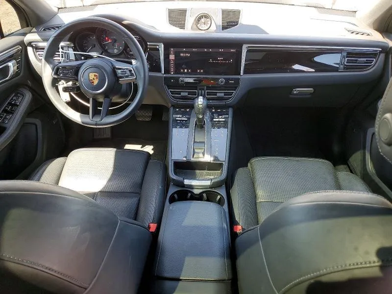 PORSCHE MACAN 2022