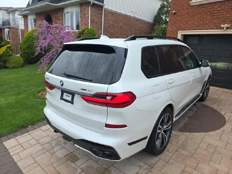 BMW X7 SPORTS ACTIVITY VEHICLE 2022