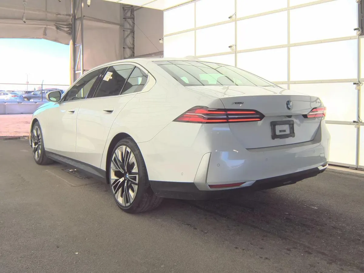 BMW 5 SERIES SEDAN 530I 2023