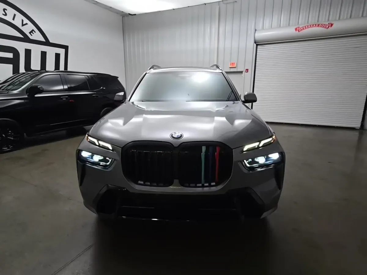 BMW X7 SPORTS ACTIVITY VEHICLE 2022