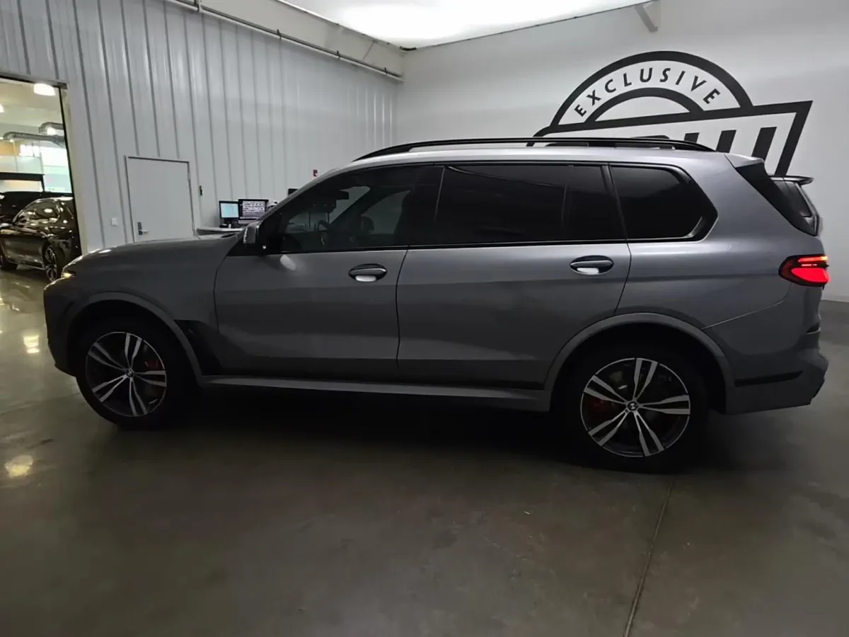 BMW X7 SPORTS ACTIVITY VEHICLE 2022