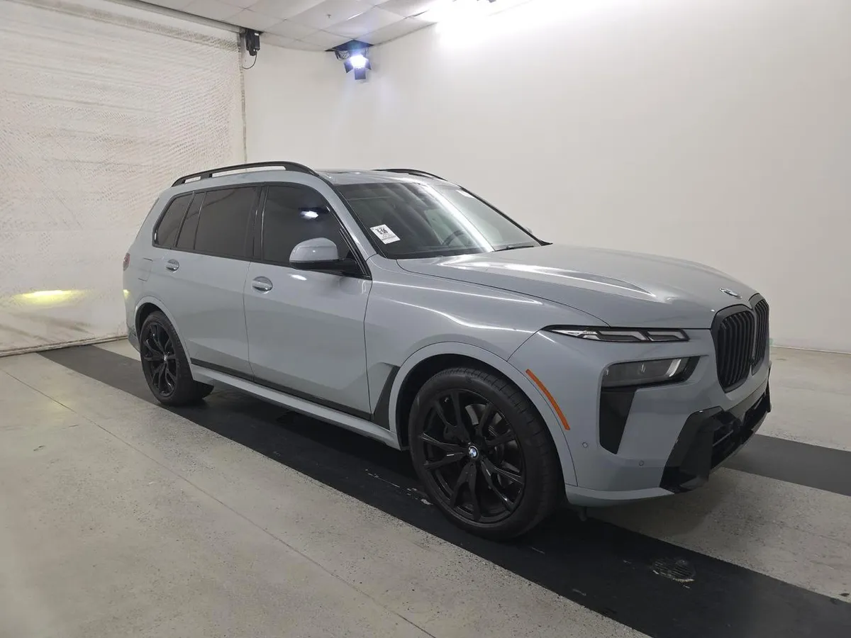 BMW X7 SPORTS ACTIVITY VEHICLE 2022