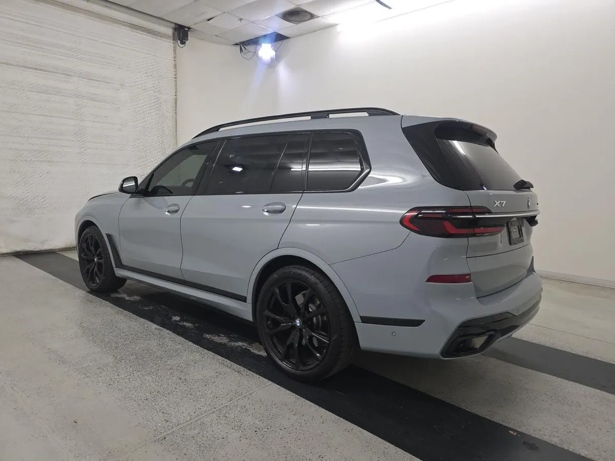 BMW X7 SPORTS ACTIVITY VEHICLE 2022