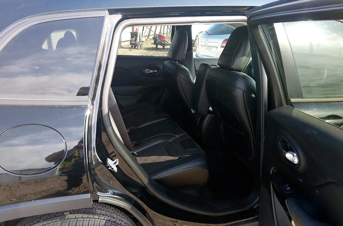 JEEP CHEROKEE ALTITUDE LUX 4X4 2023