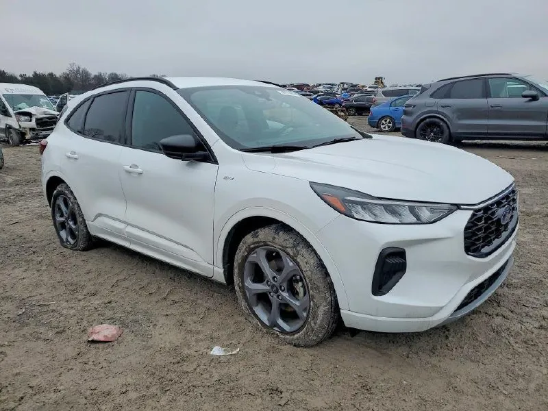 FORD ESCAPE ST LINE 2023
