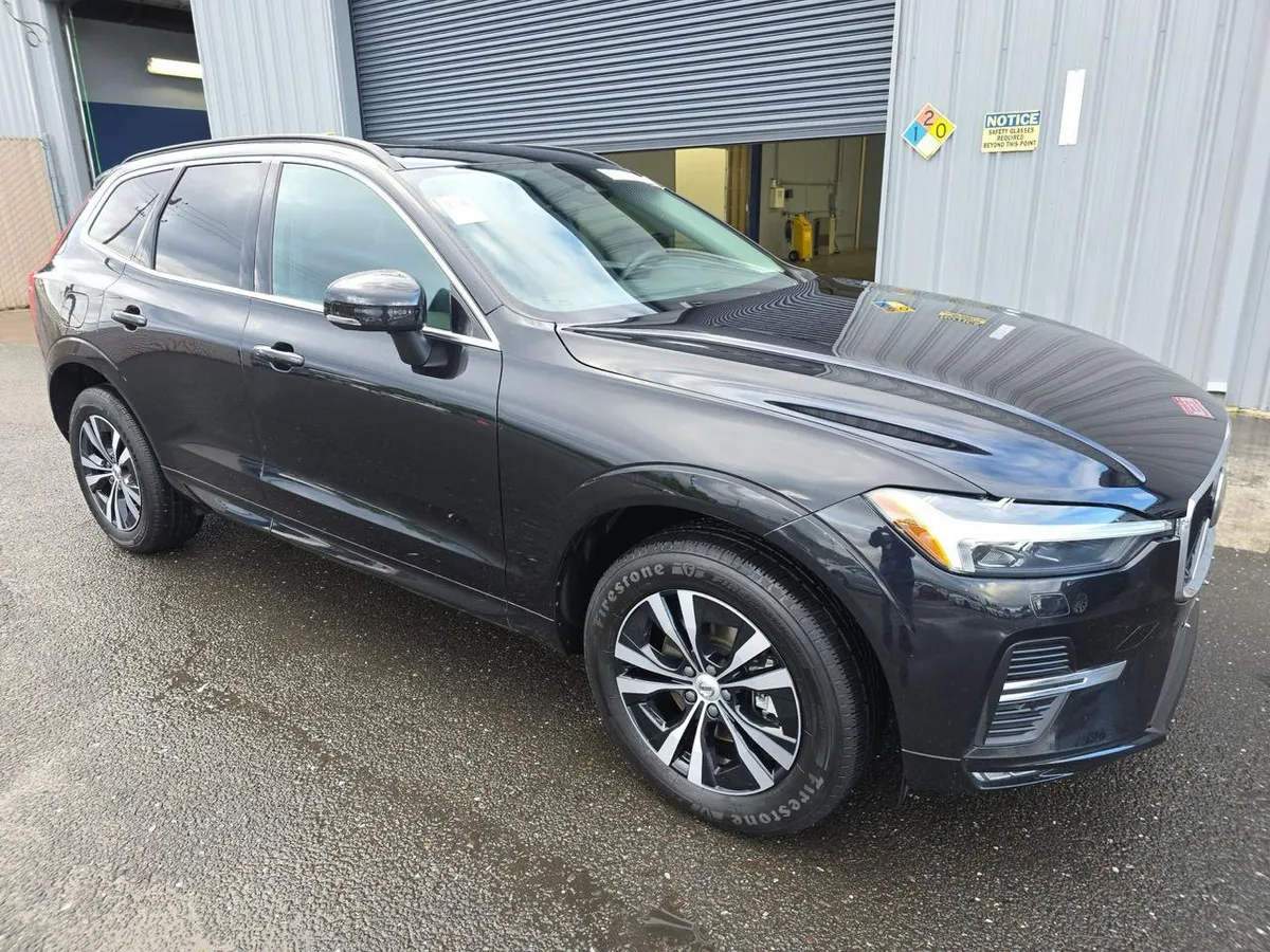 VOLVO XC60 B5 CORE 2023