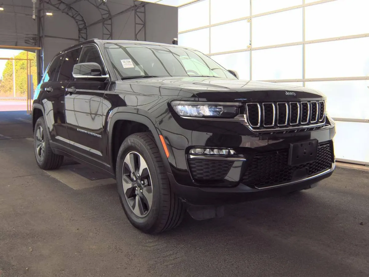 JEEP GRAND CHEROKEE 2023