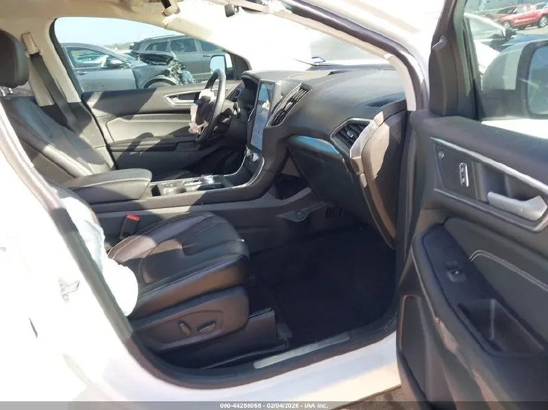 FORD EDGE TITANIUM 2022