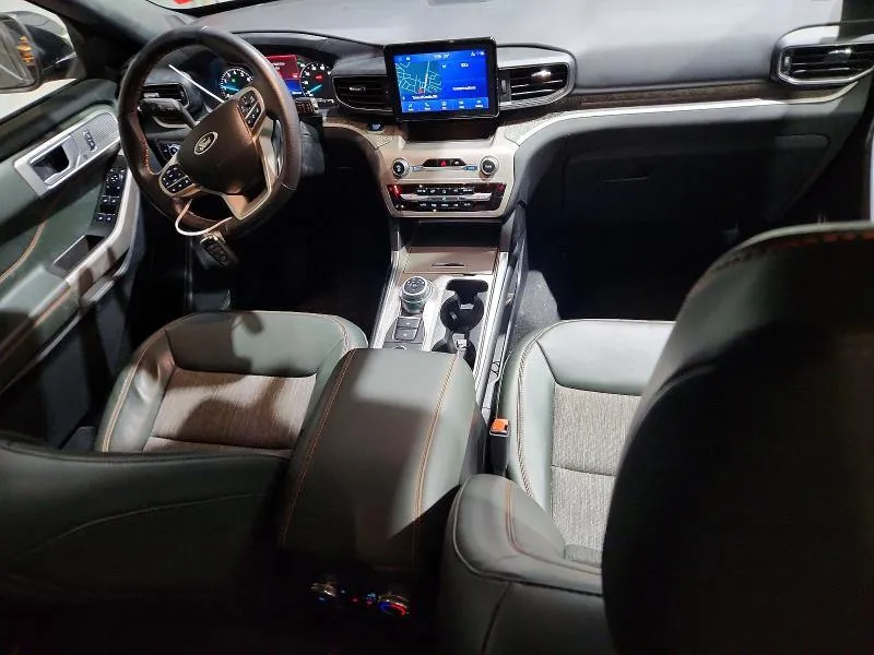FORD EXPLORER TIMBERLINE 2023