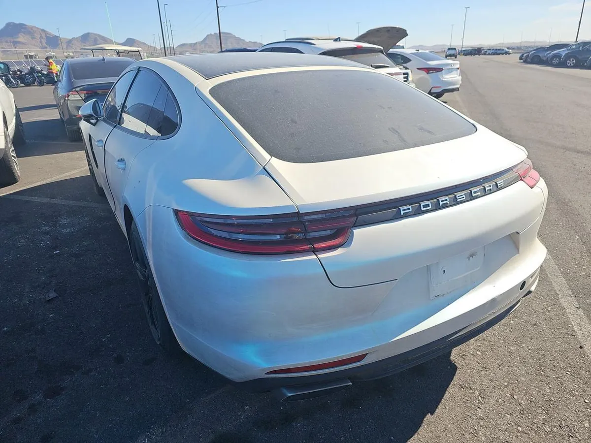 PORSCHE PANAMERA 2020