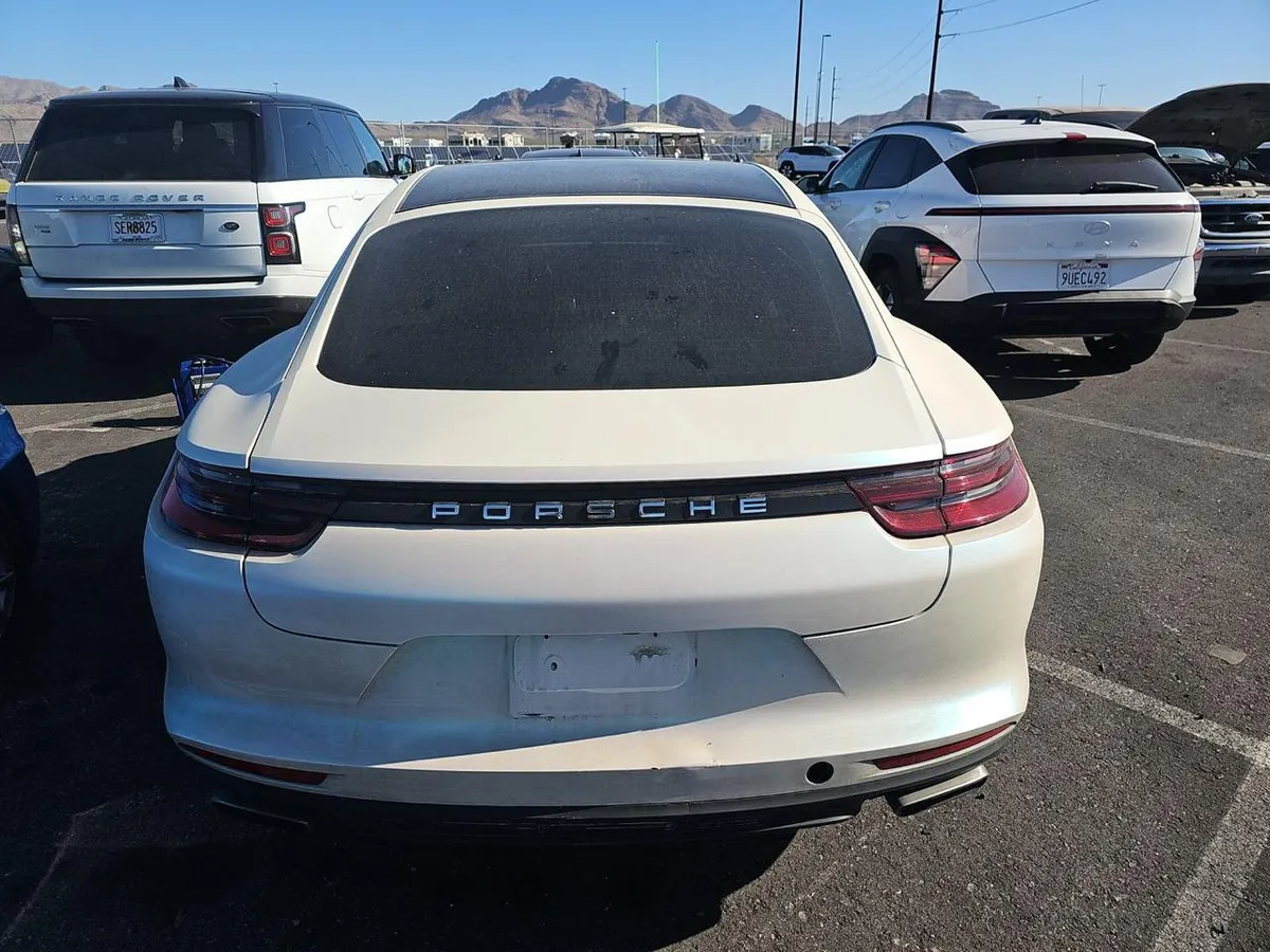 PORSCHE PANAMERA 2020