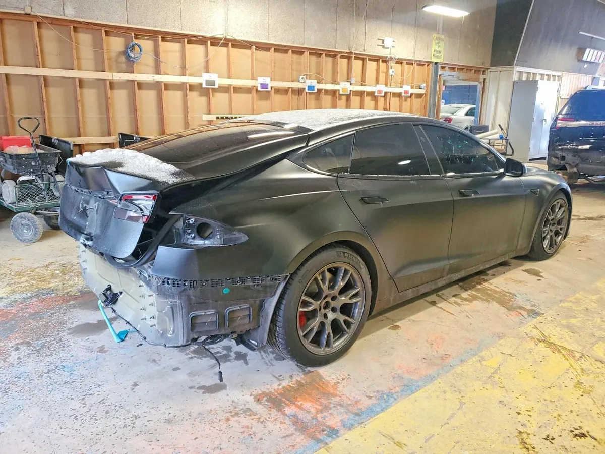 TESLA MODEL S 2020