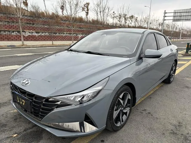 HYUNDAI ELANTRA 2022