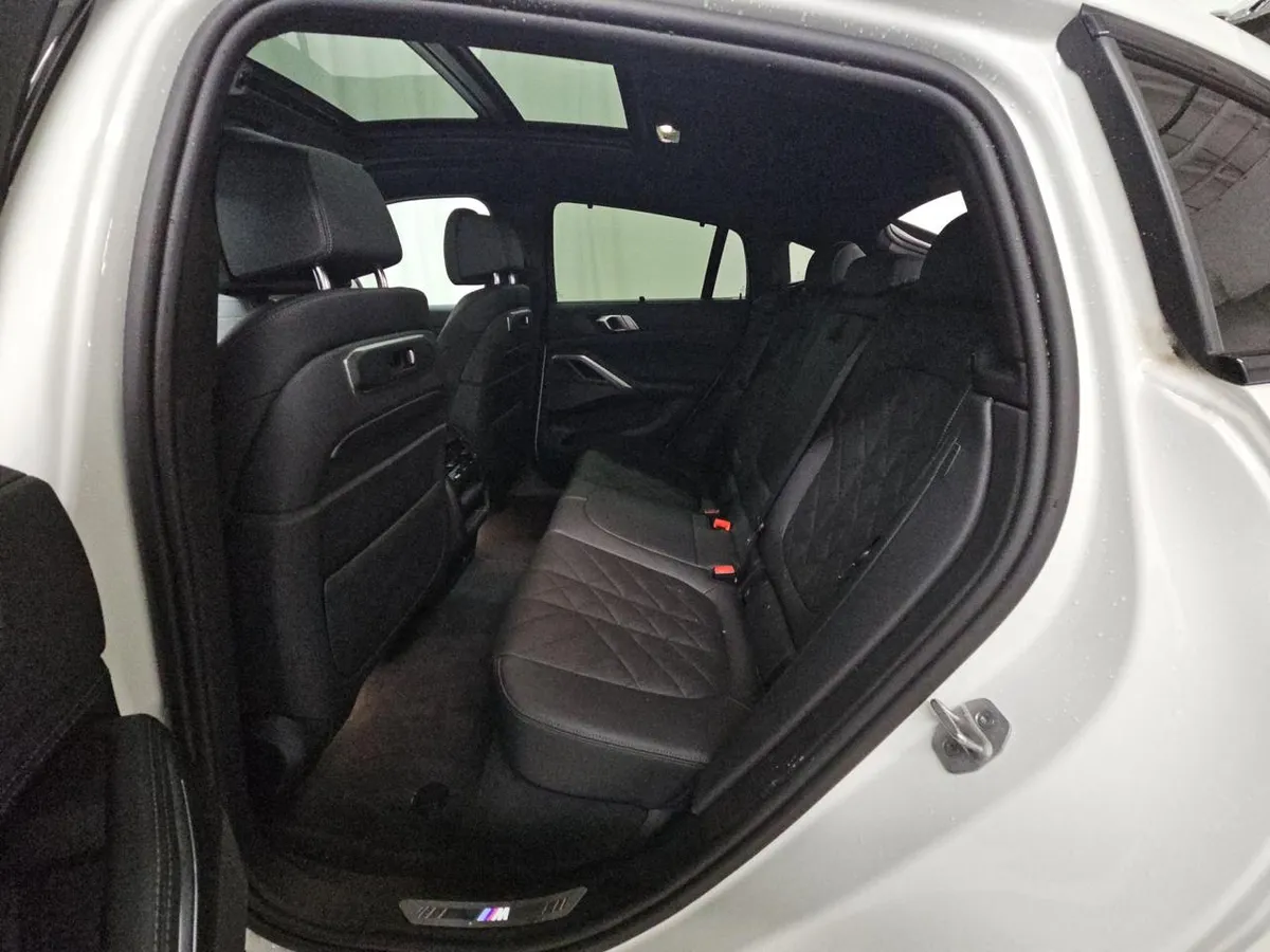 BMW X6 SPORTS ACTIVITY COUPE 2024