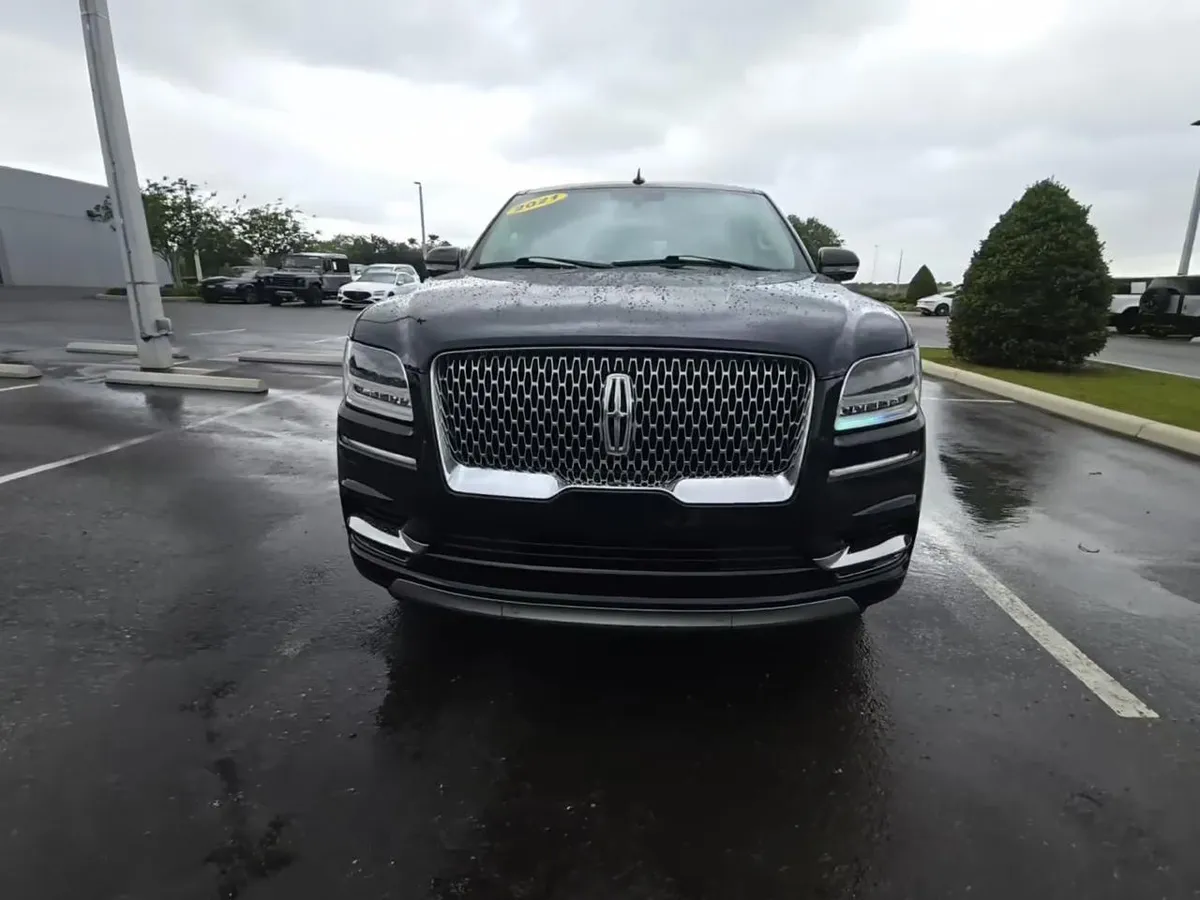 LINCOLN NAVIGATOR STANDARD 2021
