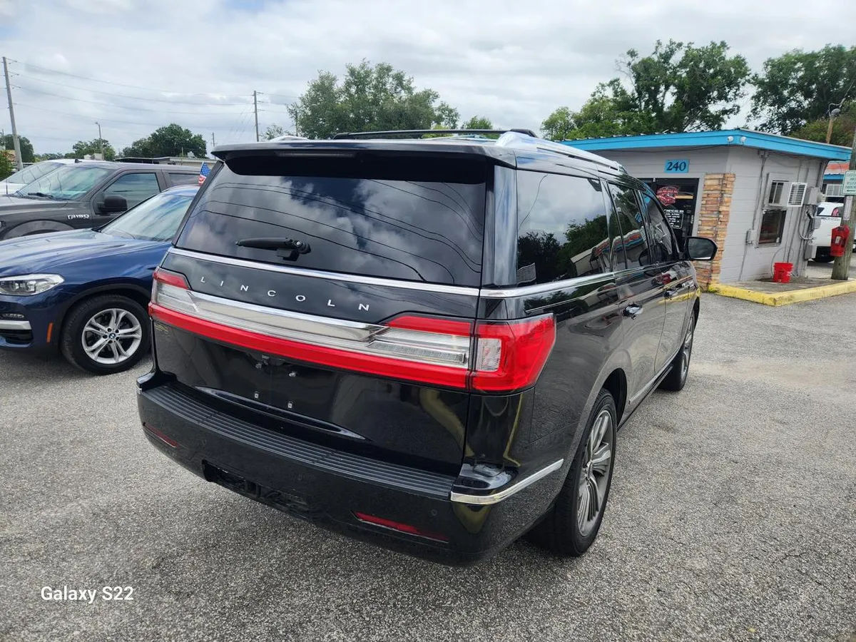 LINCOLN NAVIGATOR SELECT 2018