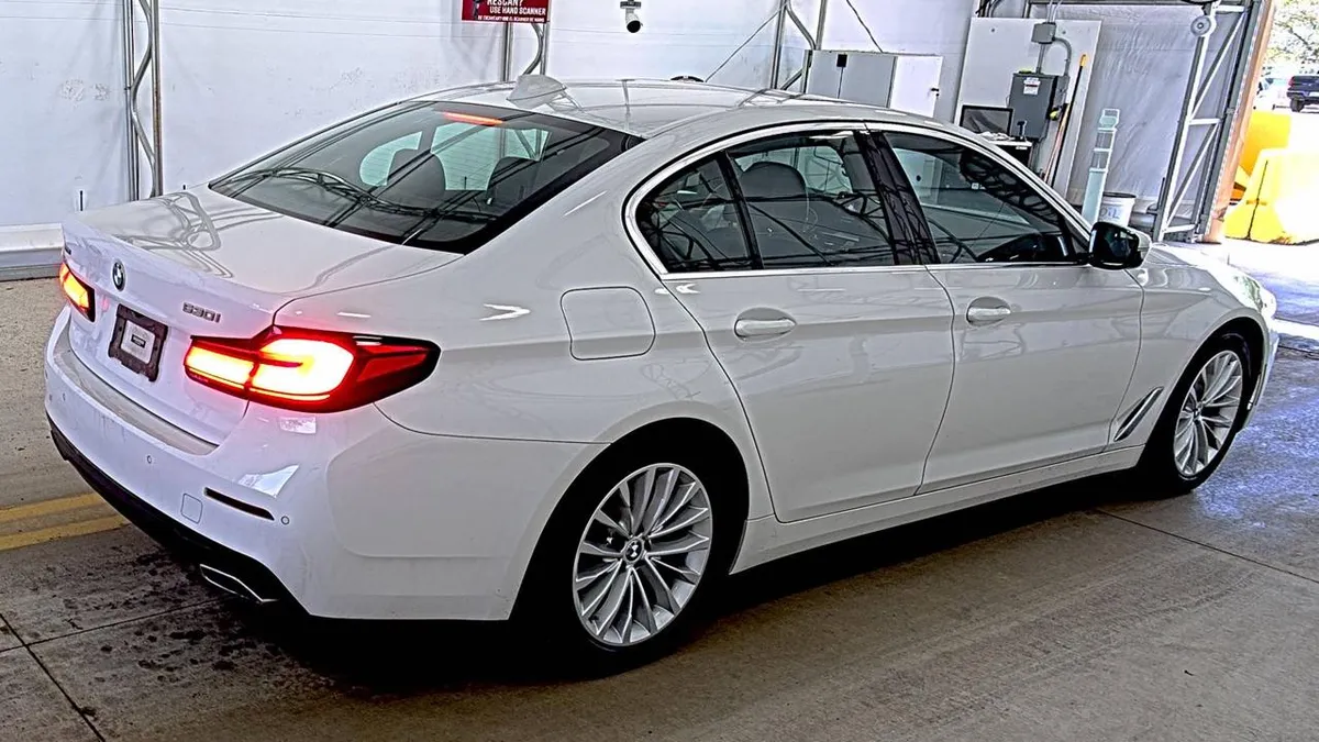 BMW 5 SERIES SEDAN 530I 2022