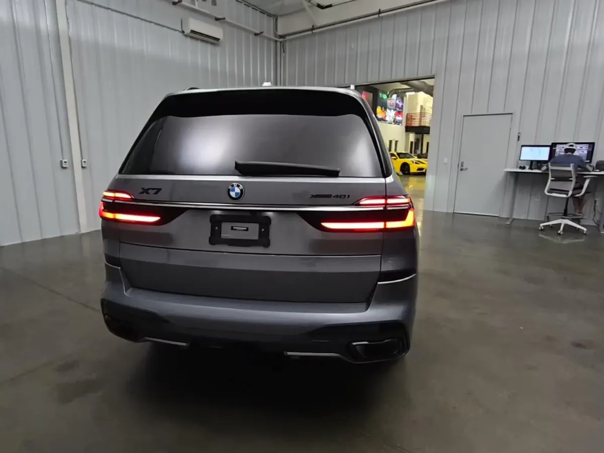 BMW X7 SPORTS ACTIVITY VEHICLE 2022