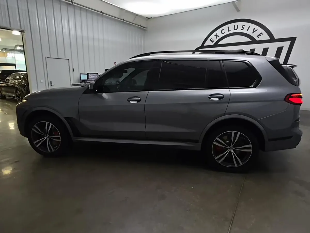 BMW X7 SPORTS ACTIVITY VEHICLE 2022