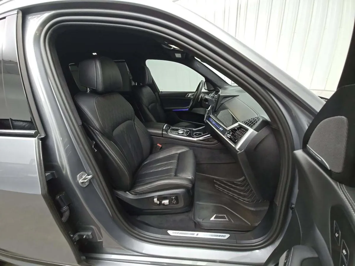 BMW X7 SPORTS ACTIVITY VEHICLE 2022