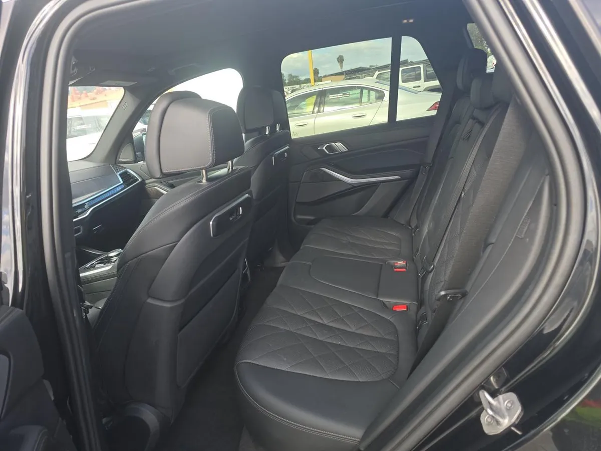 BMW X5 SPORTS ACTIVITY VEHICLE 2024