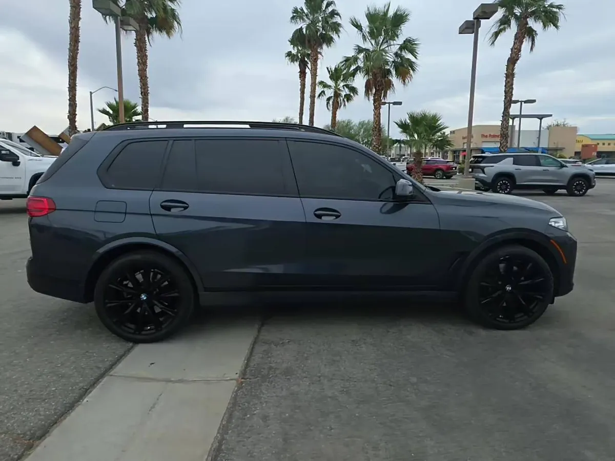 BMW X7 SPORTS ACTIVITY VEHICLE 2022