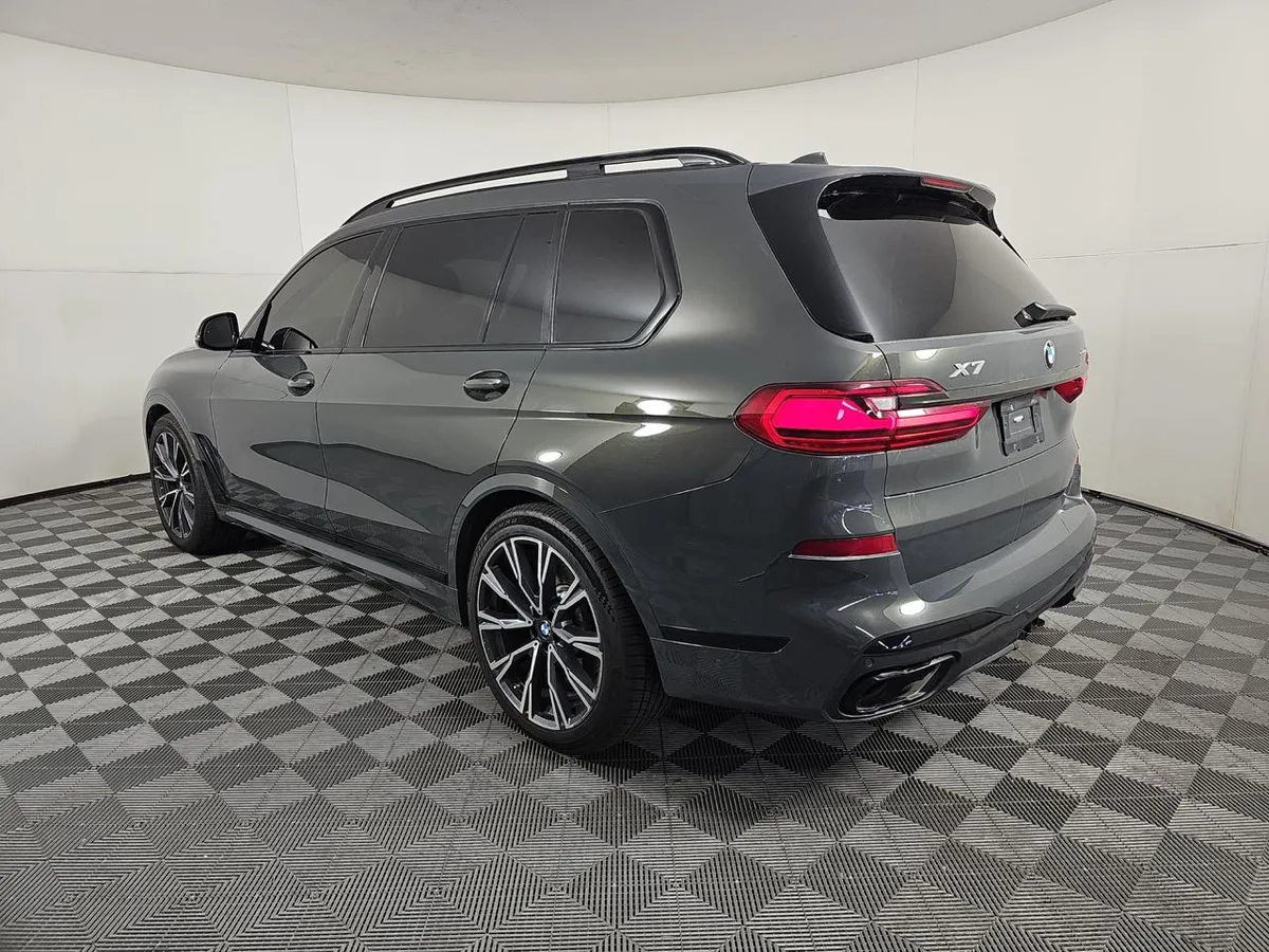 BMW X7 SPORTS ACTIVITY VEHICLE 2021