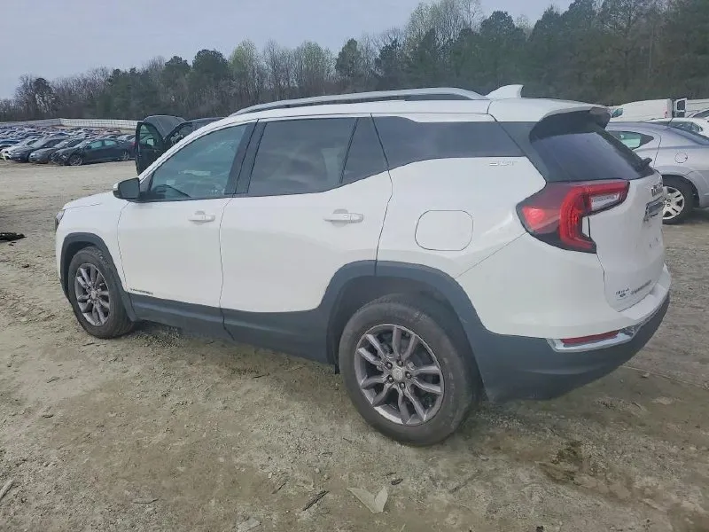 GMC TERRAIN SLT 2023