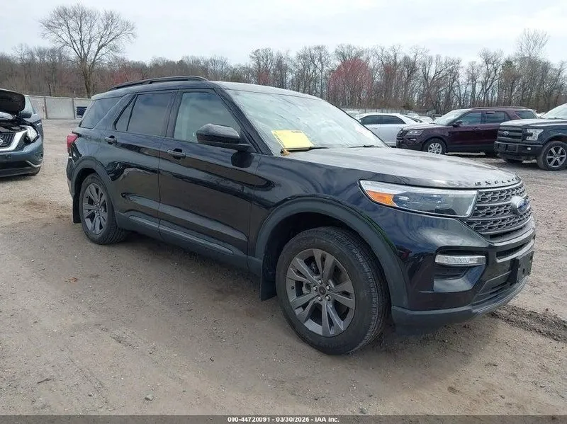 FORD EXPLORER XLT 2023