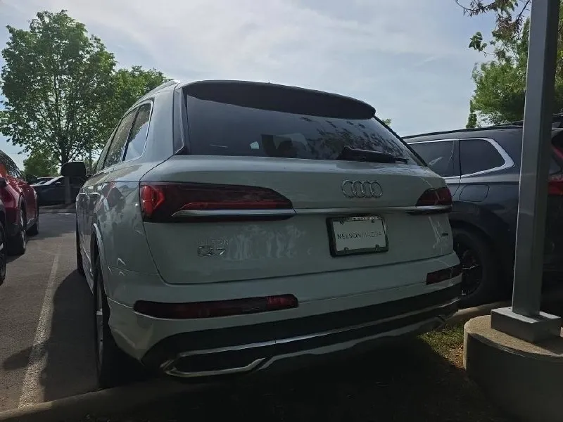 AUDI Q7 PREMIUM 2023