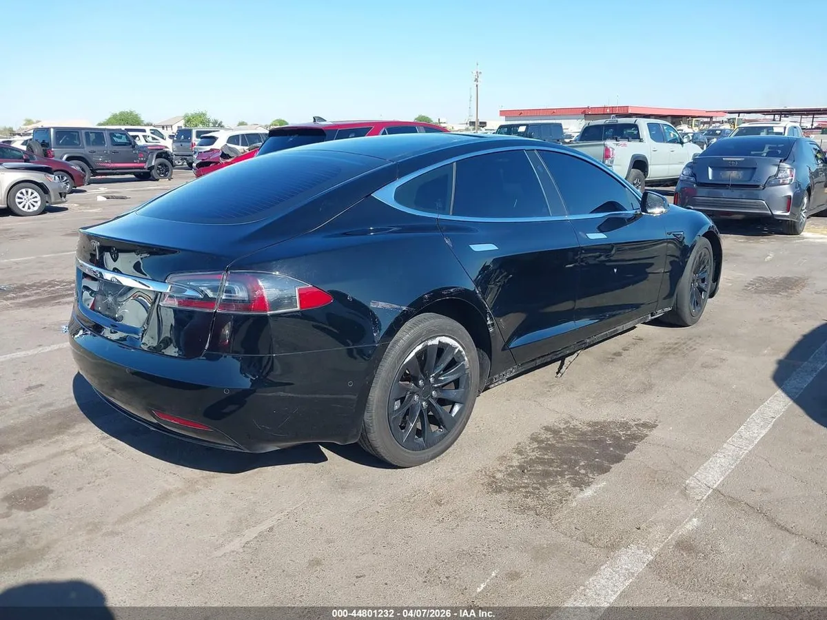TESLA MODEL S 2018