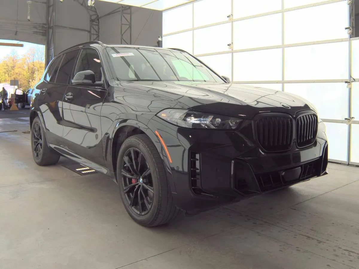 BMW X5 SPORTS ACTIVITY VEHICLE 2024
