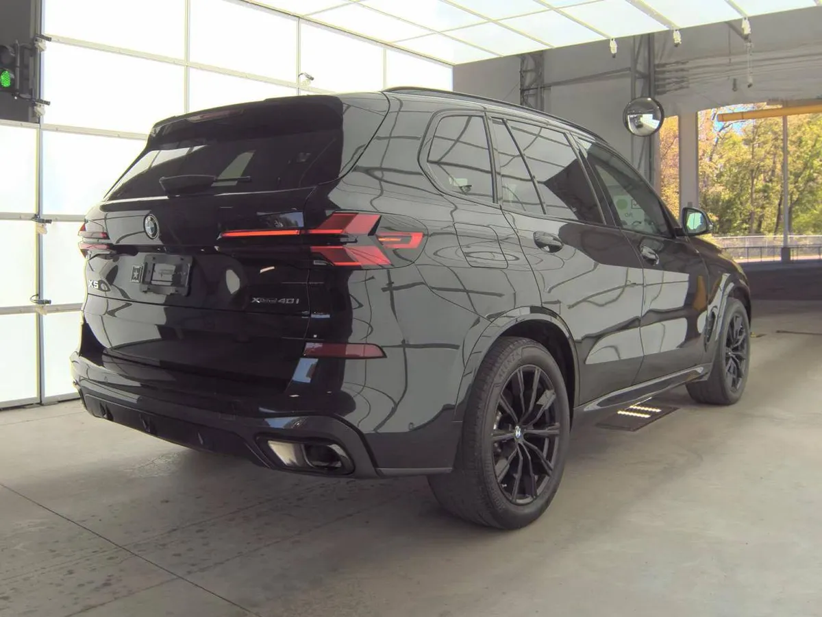 BMW X5 SPORTS ACTIVITY VEHICLE 2024