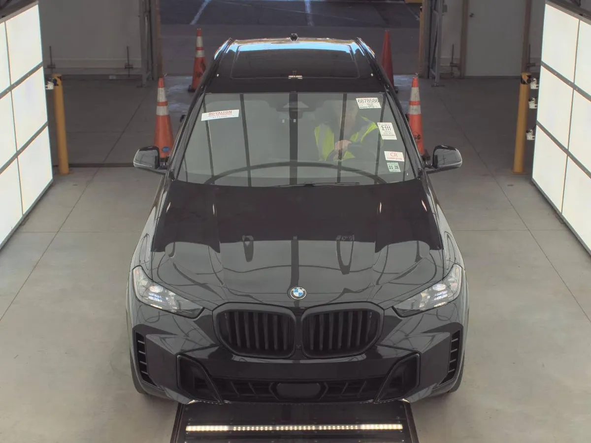 BMW X5 SPORTS ACTIVITY VEHICLE 2024
